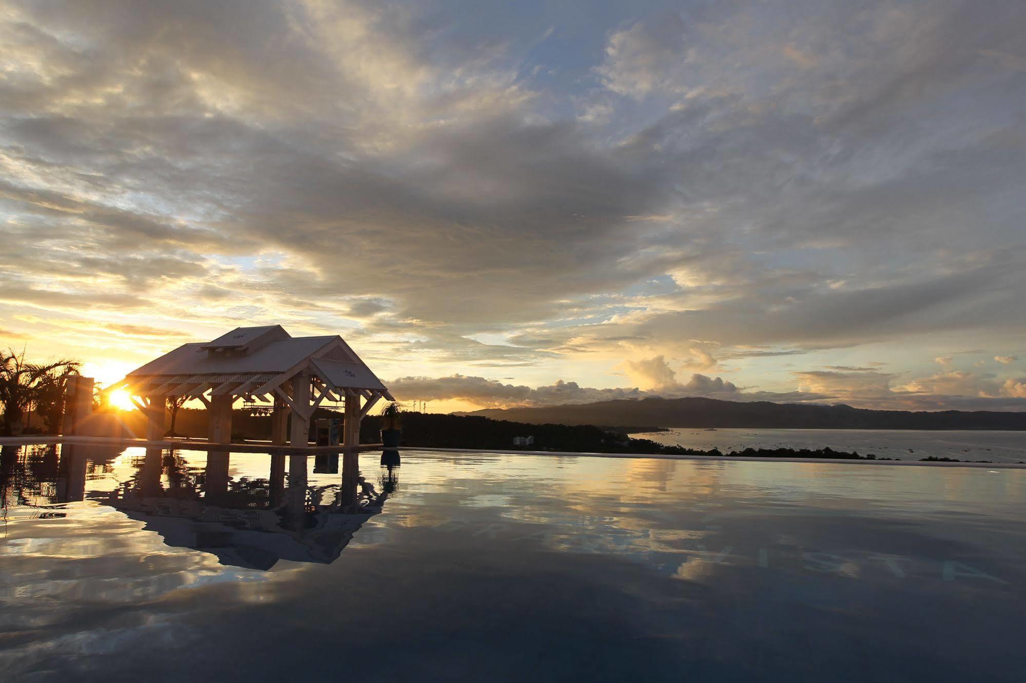 Boracay Grand Vista Resort & Spa Yapak Exterior foto